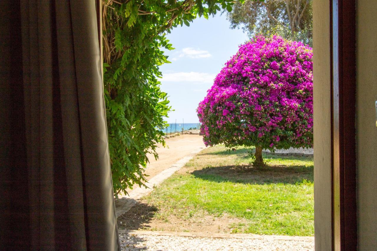 Suites Voce Del Mare Tertenia Bagian luar foto