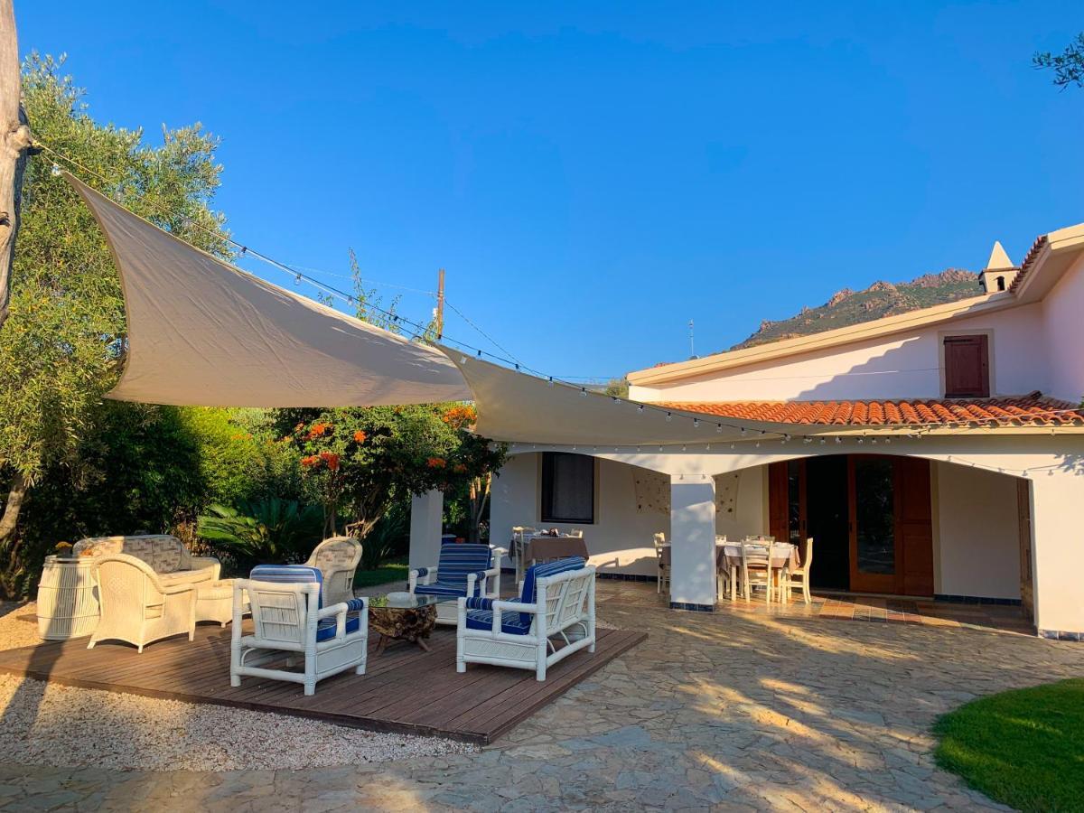 Suites Voce Del Mare Tertenia Bagian luar foto