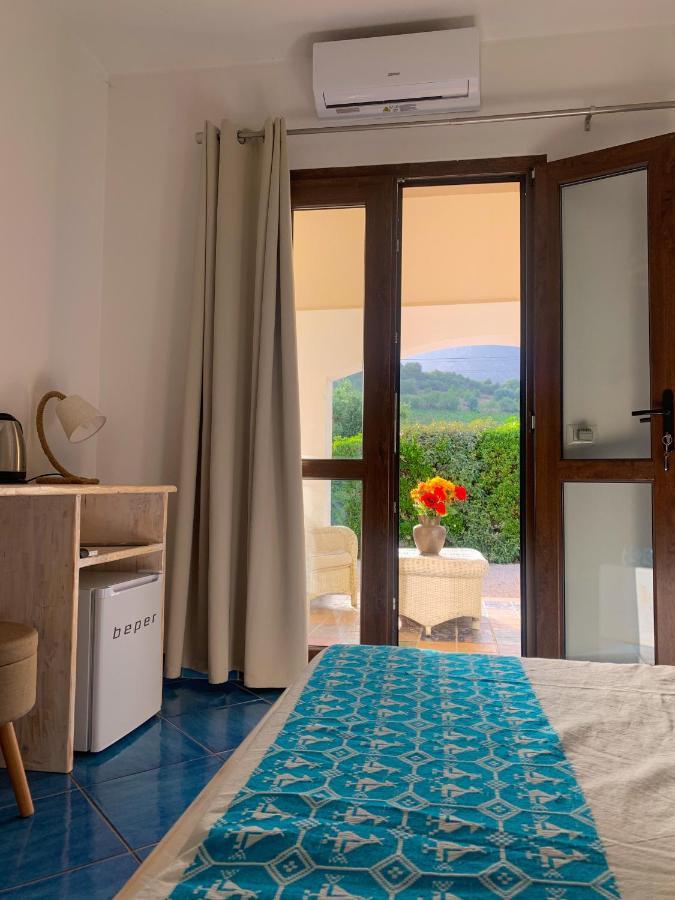 Suites Voce Del Mare Tertenia Bagian luar foto